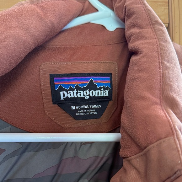 Patagonia Rust Puffer Vest - Picture 2 of 2